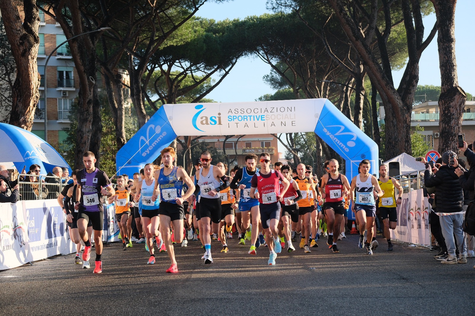 La partenza della XIII Ed. della Corsa del Ricordo di Roma