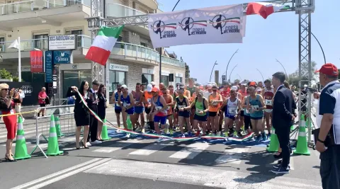 La partenza della tappa di Catania
